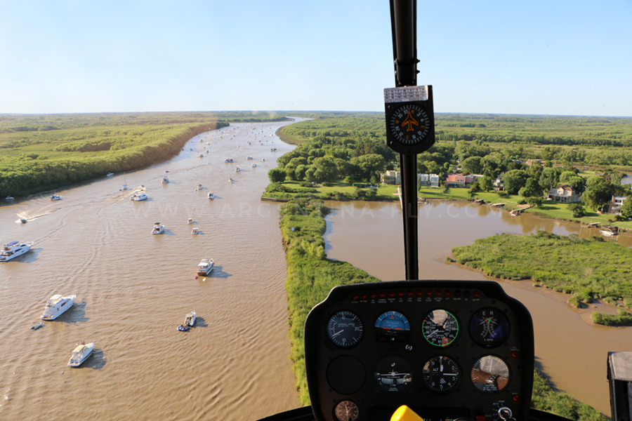 Helicopter introductory flight Buenos Aires