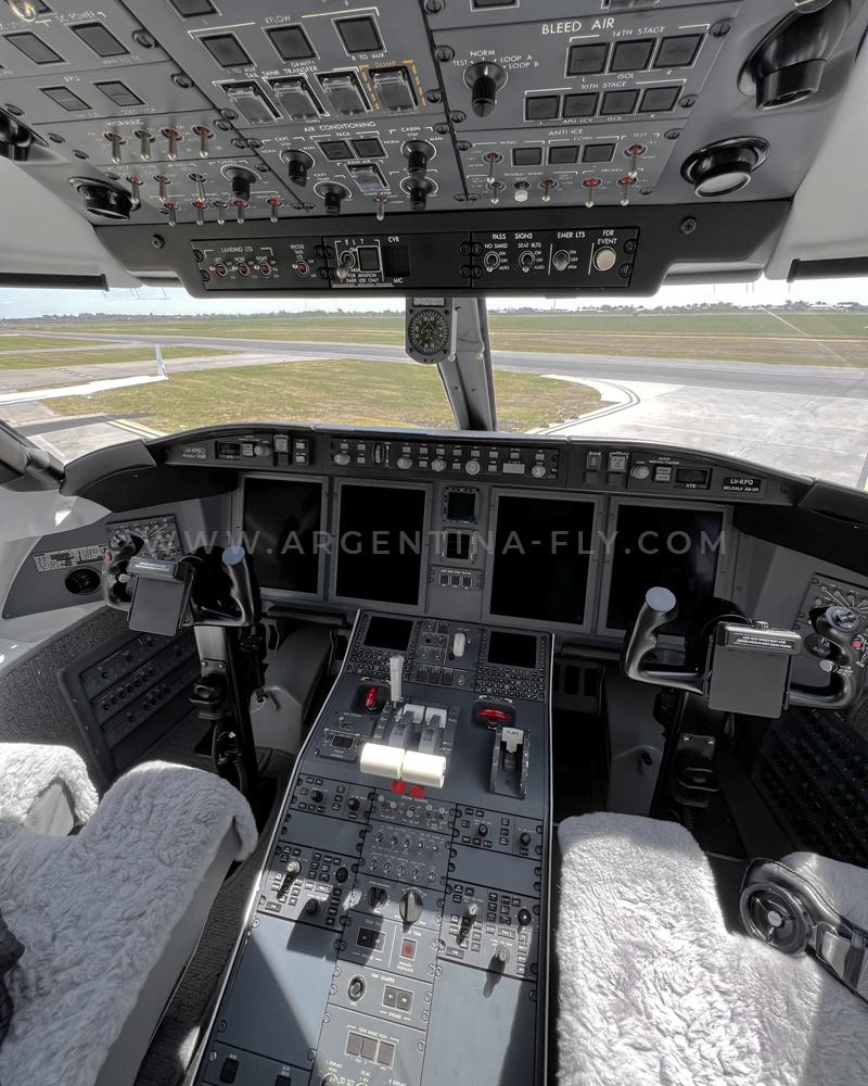 Challenger 605 interior cabin — Argentina Fly