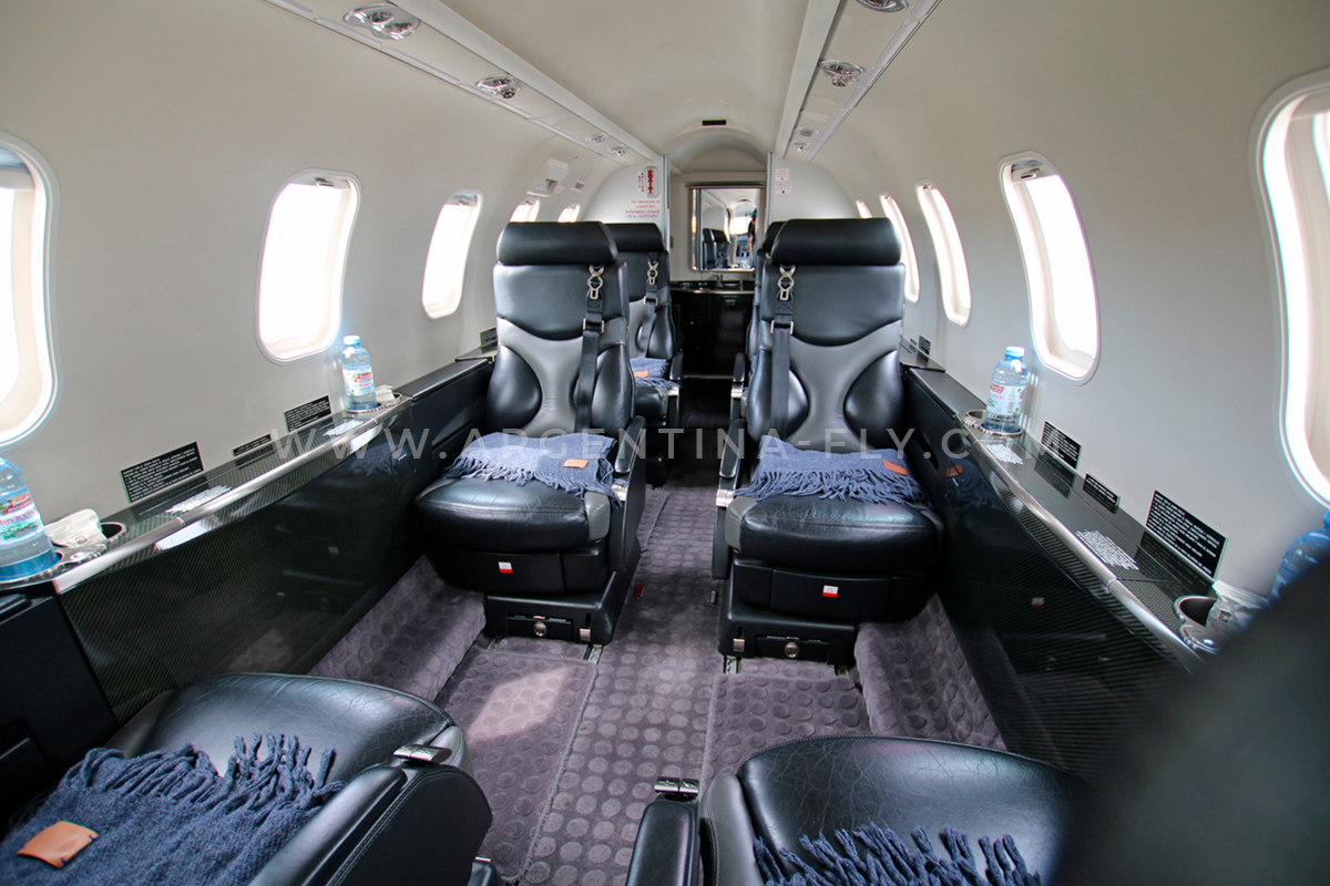 Private aviation to Posadas