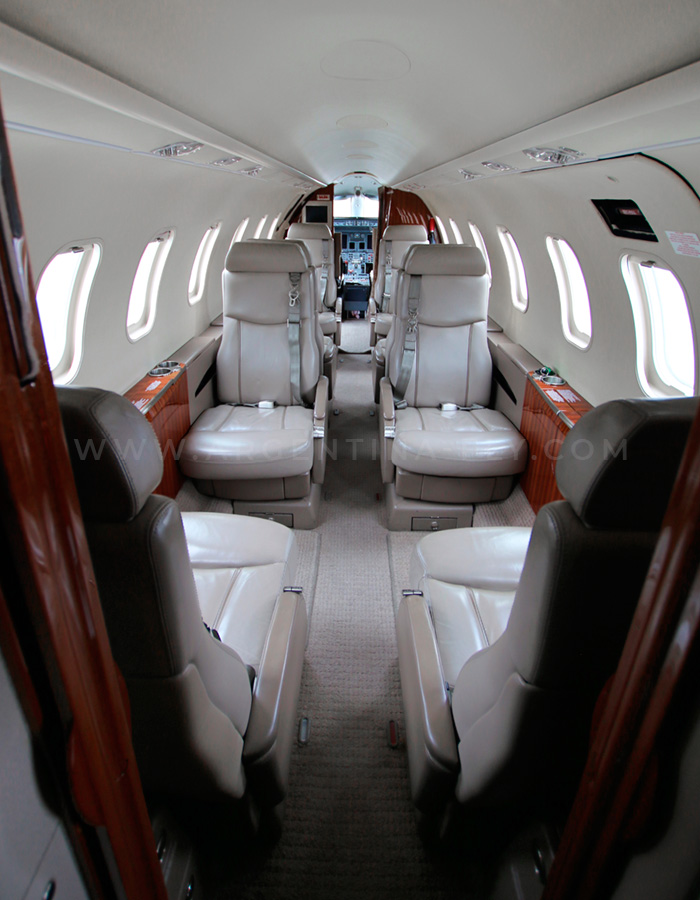 Learjet 45 executive cabin — Argentina Fly