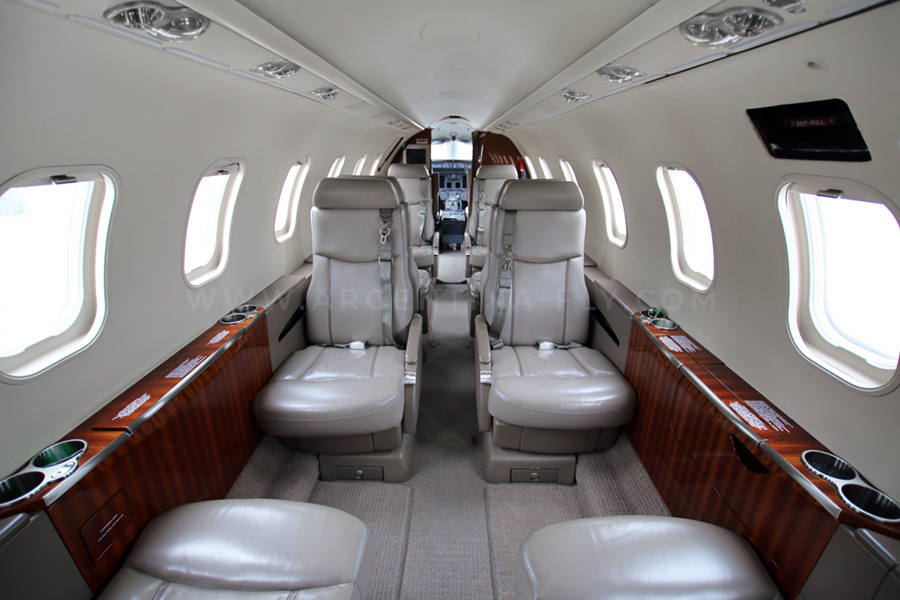 Learjet 45 cabina